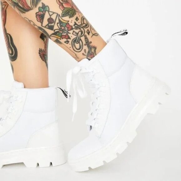 Dr. Martens 90s Chunky Hiker Combs Boots White Hi Top Size 38 US 7 Women's NEW - Picture 1 of 9